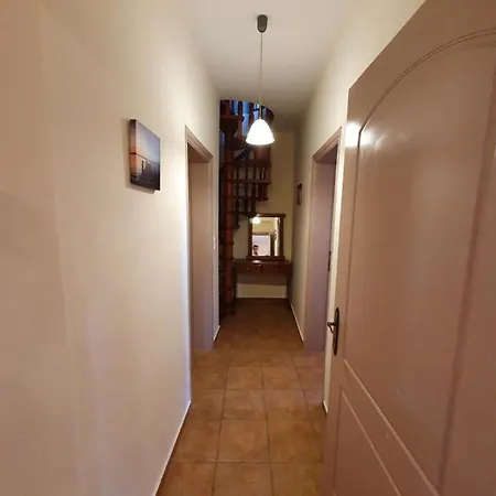 Apartment Frigano 4 *