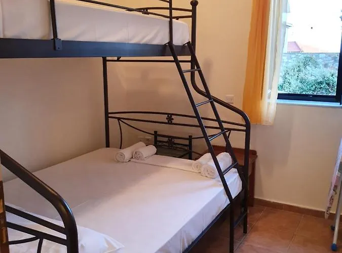 Frigano 4 Appartement Stoúpa